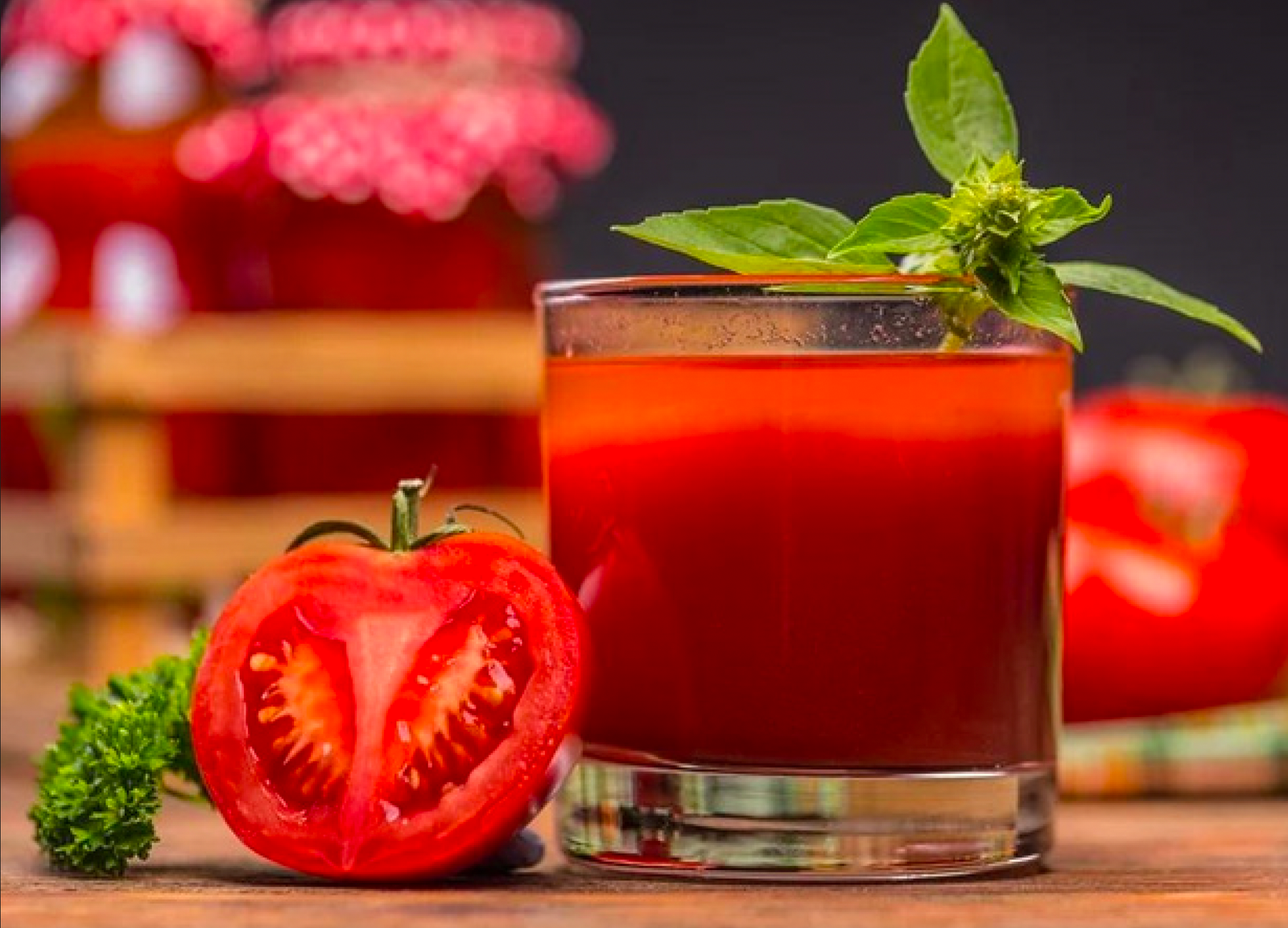 Suco detox de Tomate.