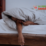 A Importância do Sono na Perda de Peso: Hábitos e Alimentos para Dormir Melhor.